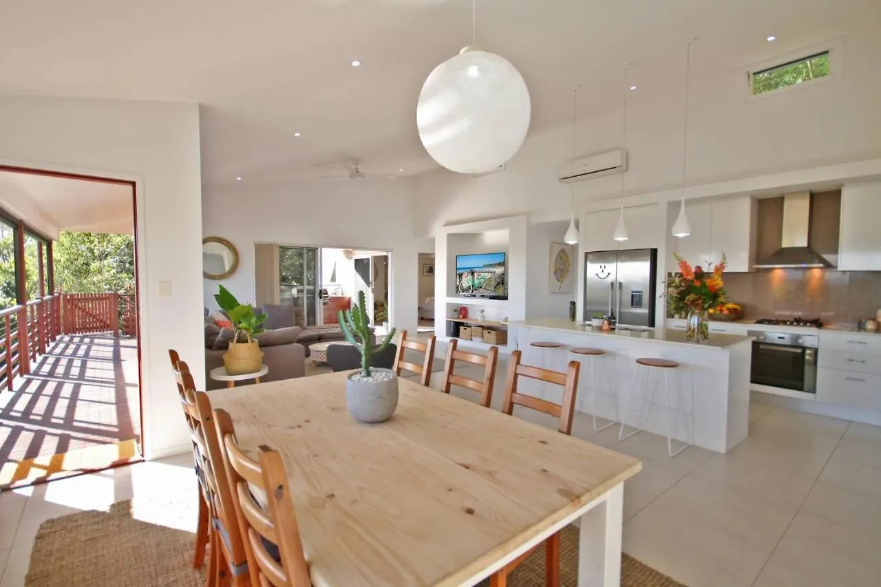 Stunning Home With Spectacular Views Coolum Beach